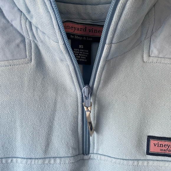 Vineyard vines 3/4 zip sweatshirt. Size M perfect condition - Picture 3 of 7